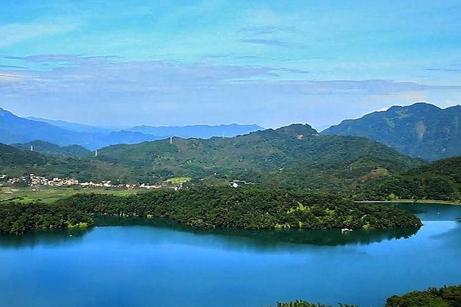 1 day tour Sun Moon Lake from Taichung - Cycling beside the lake for one easy hour