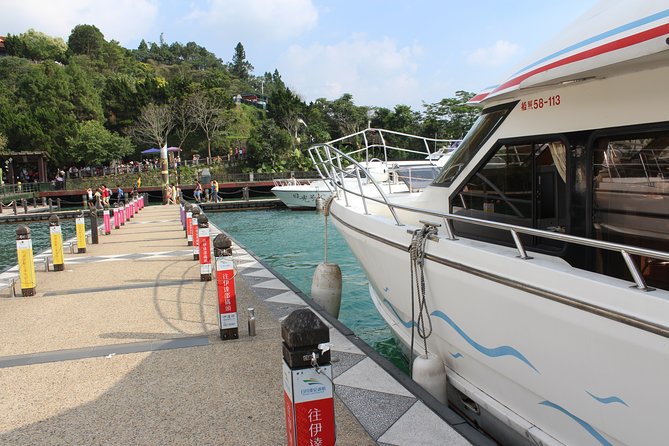 1-day Tour to Sun Moon Lake from Taipei by High Speed Rail - What the guides add to a long day
