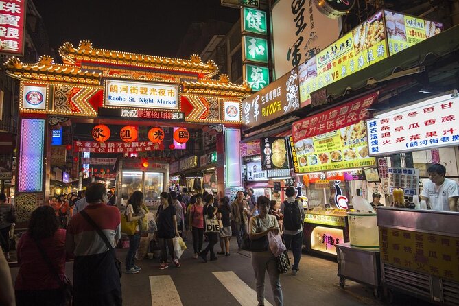 2-hr Raohe Night Market Walking Private Tour with a Tour Guide - Why Raohe Night Market makes a good first food stop
