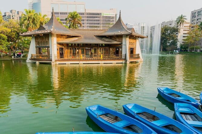 Alishan One Day Tour from Taichung - The historic railway, and what your ticket really covers