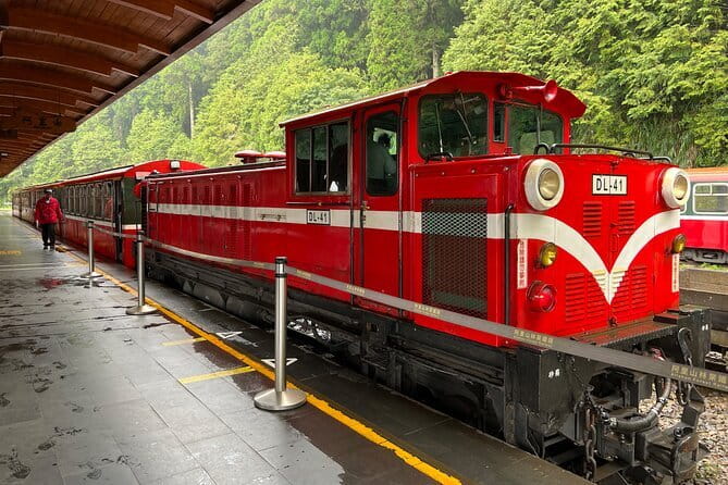 Alishan, Sun Moon Lake, Taichung Three Days Tour from Taipei - Key points before you book