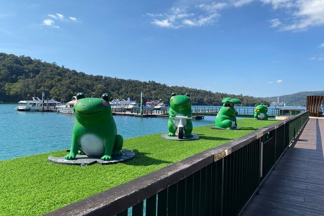 Alishan, Sun Moon Lake, Taichung Three Days Tour from Taipei - The National Taichung Theater and Gaomei sunset