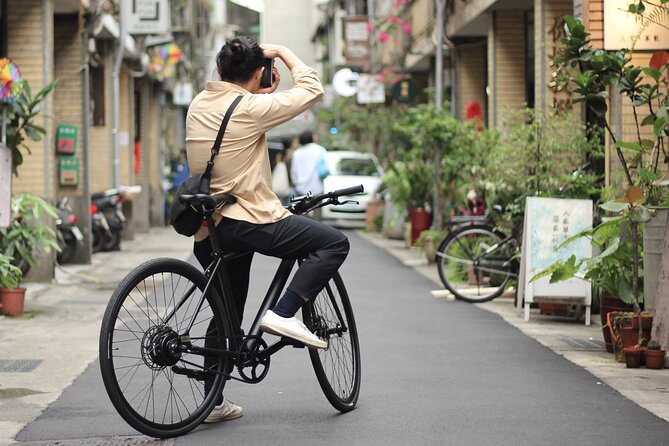 Best E-bike Cycling Tour in Taipei - Includes Local Food & Drinks - Key points before you book