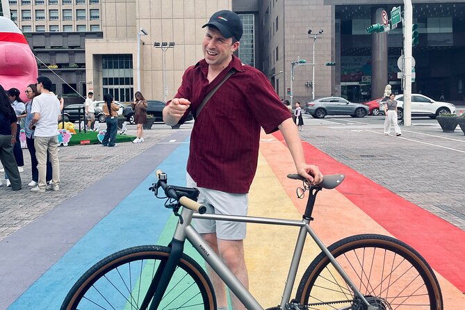Best E-bike Cycling Tour in Taipei - Includes Local Food & Drinks - Lunch at Songshan Cultural and Creative Park