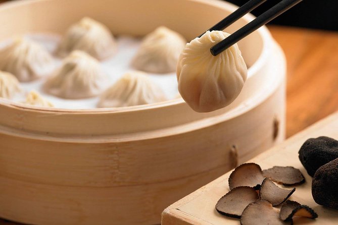 Dinner at Din Tai Fung with Luxury Chinese Massage Treatment - Settling into the Chinese foot massage