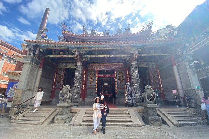 Food and Culture Walking Tour in Tainan - Shuixian Gong Market and the story behind the temple