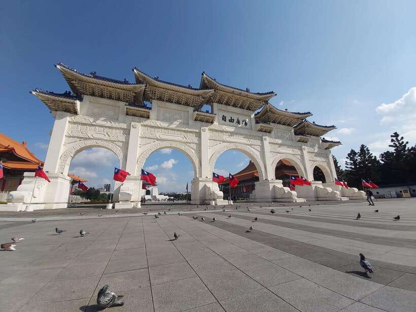From Keelung: Private Taipei City Landmarks Shore Excursion - Practical details that can change your day