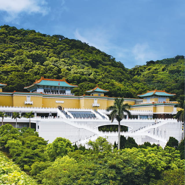 From Keelung: Private Taipei City Landmarks Shore Excursion - Chiang Kai-shek Memorial Hall and the 89-step climb