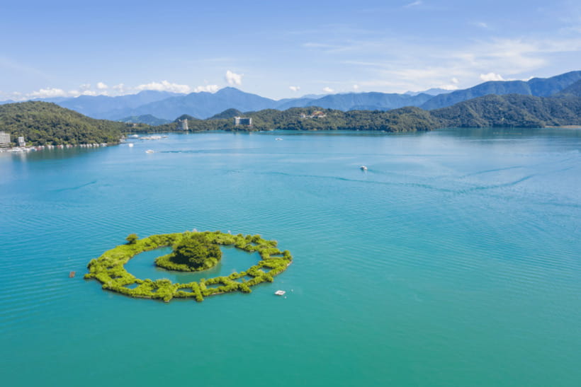 From Taipei: Nantou and Sun Moon Lake View Day Tour - Boat ride, bikes, or a slower walk
