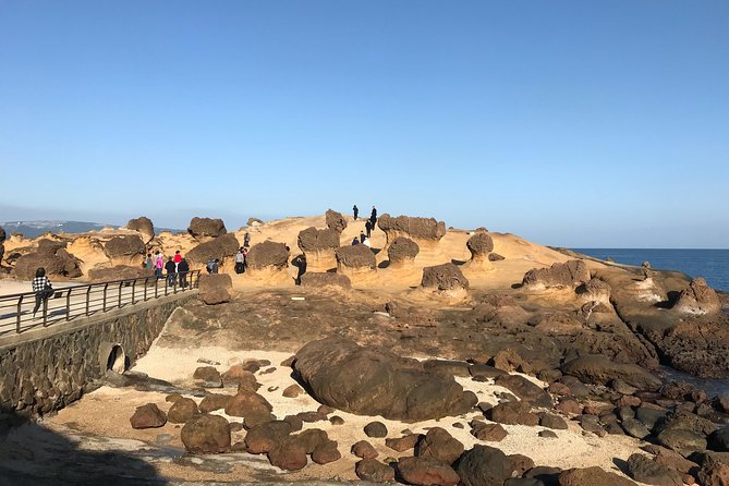 Full-Day Private Custom Keelung Shore Excursions - Yongkang Street: the best place to work in lunch