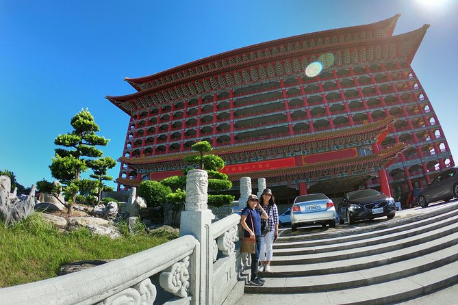Full-Day Private Custom Taipei City Tour - The National Palace Museum needs a clear choice
