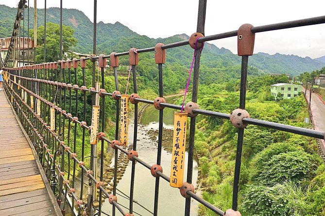 Full-Day Tour in Shifen, Jiufen & Yehliu of Taipei (Incl. ticket) - Who should book this tour