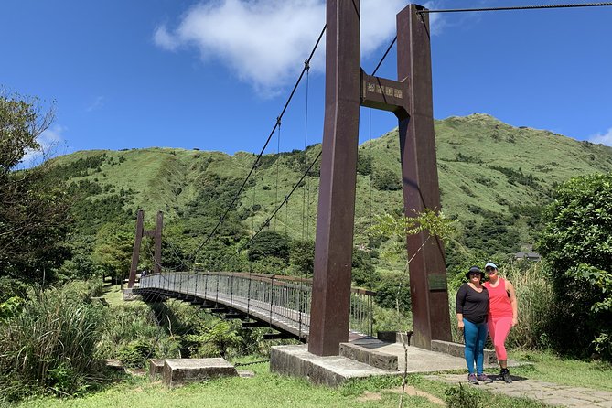 Half Day Private Tour to Yangmingshan National Park and Yehliu Geopark - Xiaoyoukeng’s sulfur vents and volcanic ground