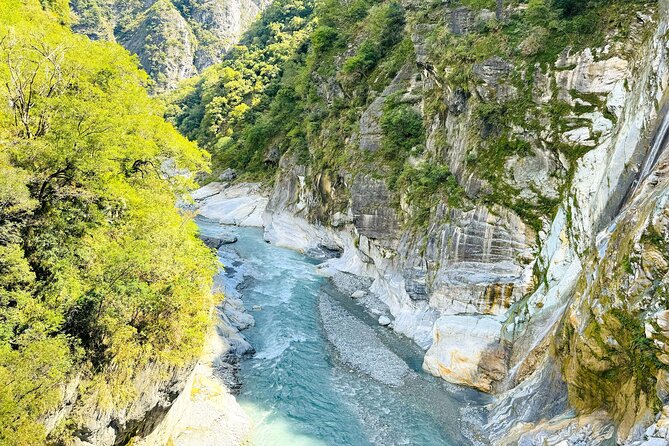 Hualien Taroko Day Tour From Ximending - Qingshui Cliff: a final coastal viewpoint