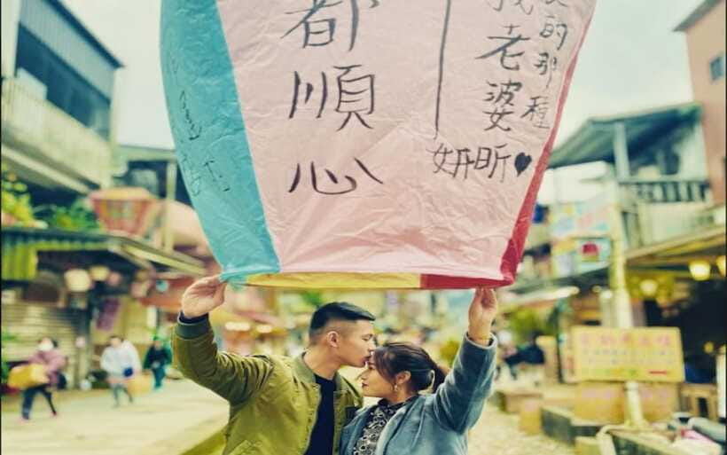 New Taipei: Pingxi Sky Lantern Festival Experience in Shifen - The February festival versus a quieter visit