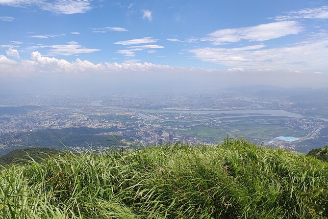 One Day Hike around Taipei's Yangmingshan National Park - What the private format adds to the price