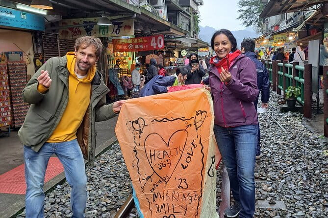 One-way Private Transfer between Jiufen and Taipei - What this transfer does, and what it does not do