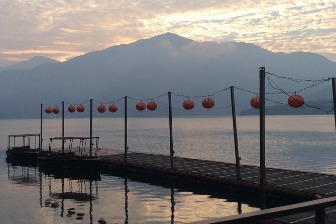 Private 3-Day Tour to Sun Moon Lake and Alishan - Guides, driving, and the human side of the trip