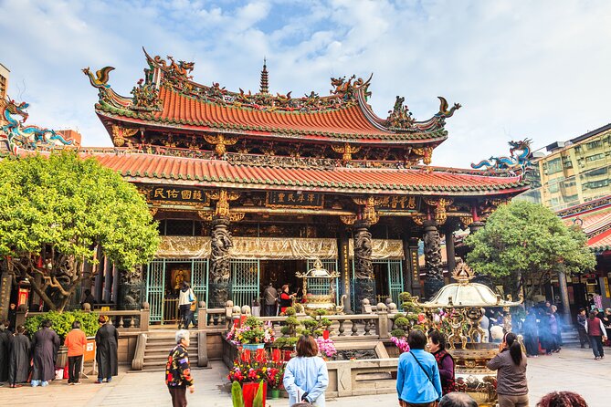 [private] 8-Hour Customize Your Amazing Private Taipei Day Tour - Jiufen: a bigger outing beyond central Taipei