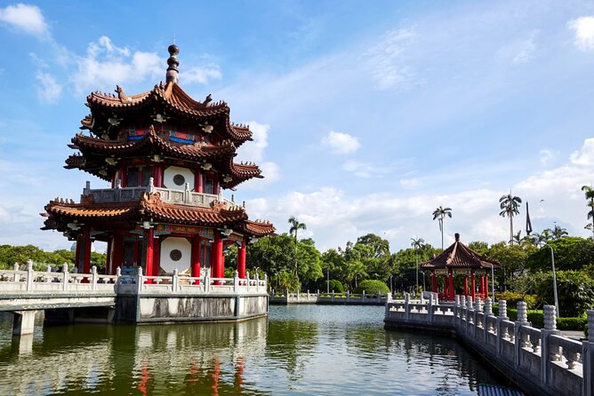 [private] 8-Hour Customize Your Amazing Private Taipei Day Tour - What the guide and car add to the day