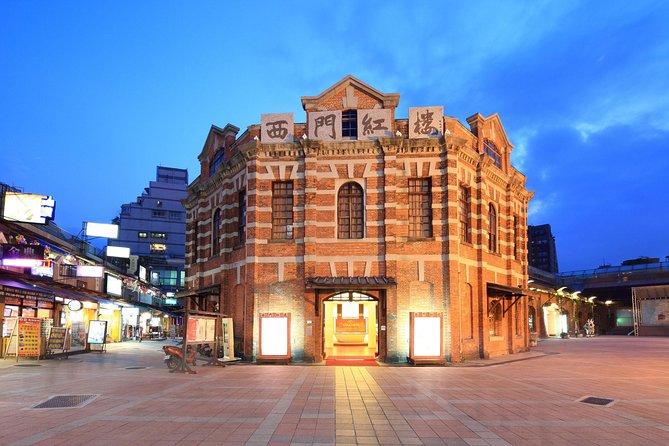 Private Car: 8 Hour Highly Customized Taipei City Exploration! - Longshan Temple: Taipei’s spiritual center
