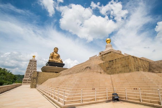 Private Classic Kaohsiung Day Tour - Dragon Tiger Tower and Kaohsiung’s traditional side