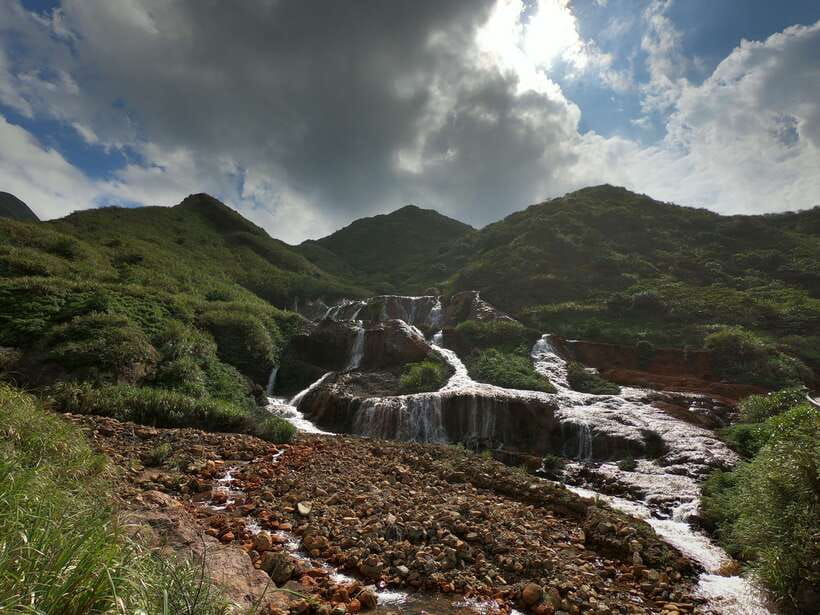 Private Full-Day Northern Taiwan Tour by Car from Taipei - Yehliu Geopark: an hour among coastal stone shapes