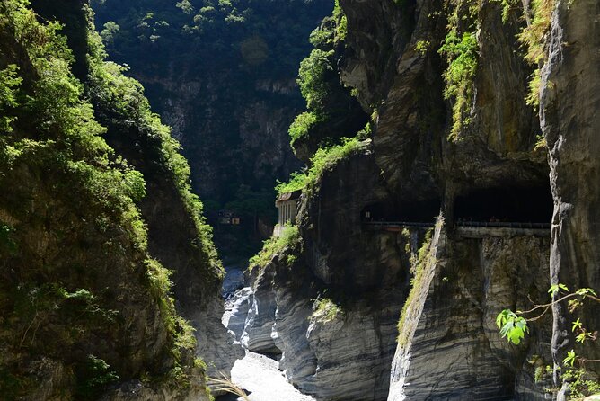 Private Taroko Gorge Day Tour from Hualien with Local Expert - The Japanese-era General Hall in Hualien