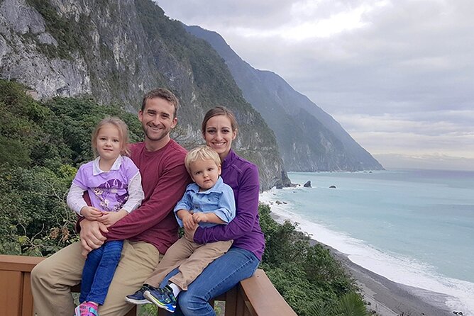 Private Taroko Gorge Day Tour from Hualien with Local Expert - Timing, lunch, and the $75 price