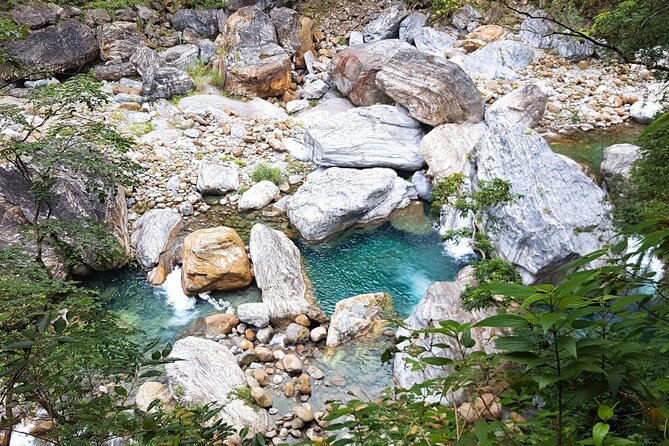 【Private】Taroko National Park (Pickup from Taipei/Yilan/Hualien) - Swallow Grotto puts you beside the marble walls
