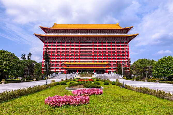 Private Tour: Taipei Timeless Treasures Tour (The Best of Taipei) - The Grand Hotel: a quick look at Taipei’s grand side
