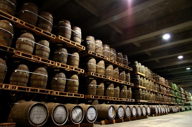 Private Tour to Yilan Kavalan Whisky Distillery - Seafood and sea air at Wushih Harbor