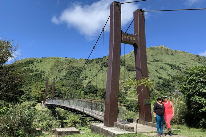 Private Yangmingshan Volcano Tour - Timing, weather, and what to pack