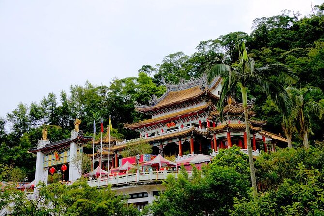 Sip & Savor: Maokong Tea & Shenkeng Stinky Tofu Private Day Tour - From Taipei streets to Maokong’s tea hills