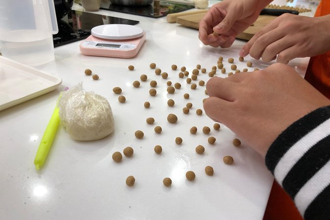 Street Food Cooking Class in Taipei : Gua Bao/Lu Rou Fan/Boba Tea - A two-hour class with room for questions