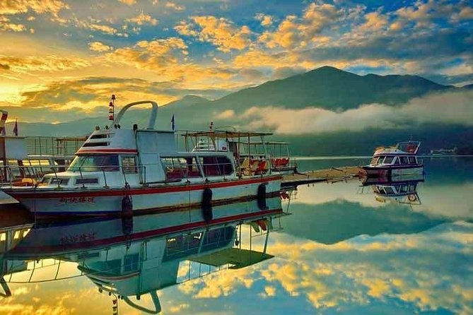 Sun Moon Lake 1-Day Leisure Tour from Taipei - Guides can shape the whole day