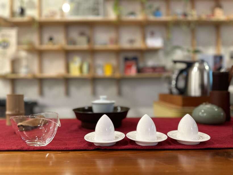 Tainan Culture Trip: Chinese Tea Ceremony_Oolong Tea - Learning how to behave at the tea table