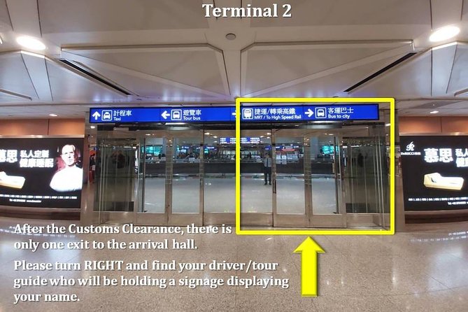 Taipei Arrival Private Transfer: Taiwan Taoyuan (TPE) to Hotel - Finding the driver at the arrival hall
