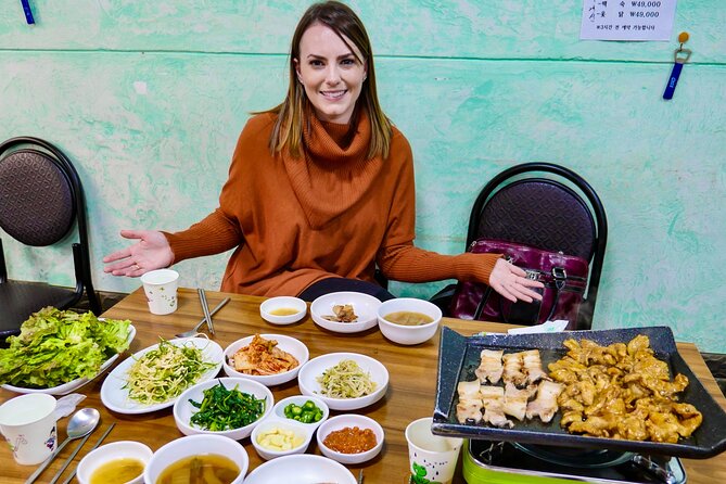Taipei: Book A Private Local Host For 6 Hrs Customized Experience - Night markets and Taipei after dark