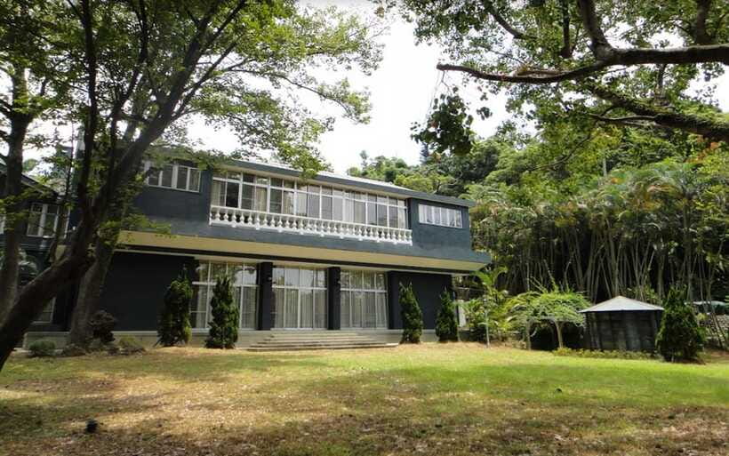 Taipei: Chiang Kai-Shek Shilin Residence Ticket - Servants’ and guards’ quarters add practical context