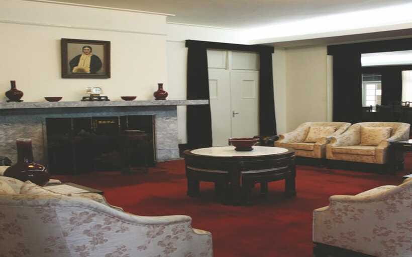 Taipei: Chiang Kai-Shek Shilin Residence Ticket - Timing your visit without wasting a trip