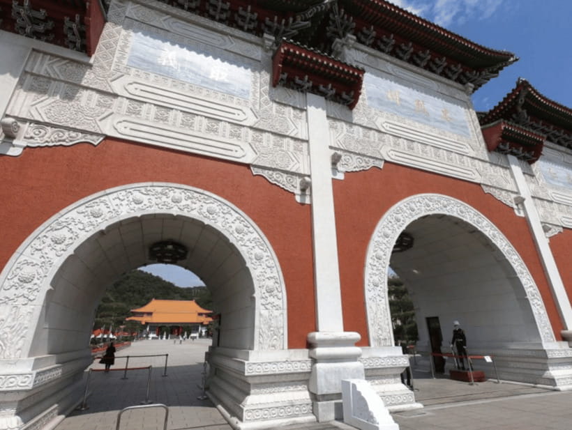 Taipei: City Highlights Private Sightseeing Tour with Guide - Why this private Taipei route works