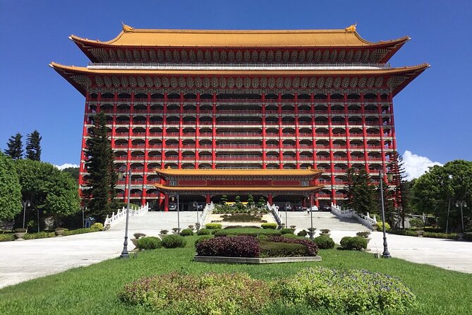 Taipei City Morning Tour with National Palace Museum entry - Chiang Kai-shek Memorial Hall and the 89 steps