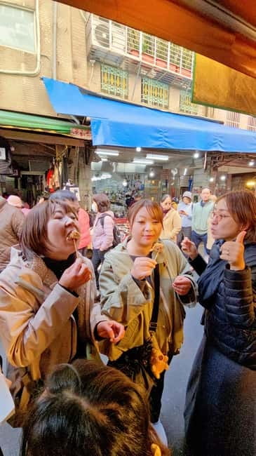 Taipei: Cooking Class & Market Adventure Historic Dadaocheng - Should you book the Dadaocheng cooking class?