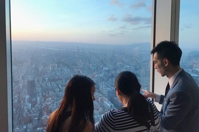 Taipei Day Tour including Taipei 101, Din Tai Fung and Hot Spring Experience - Lunch with xiao long bao in Xinyi