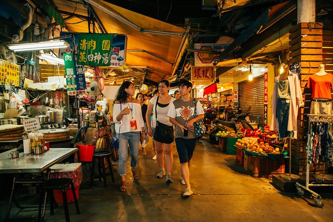 Taipei Food Tour: Night Market & Convenience Store(Food Included) - The guide can make or break the evening