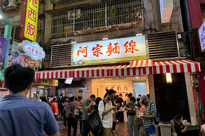 Taipei Foodie and History Walking Tour - The guide makes the difference