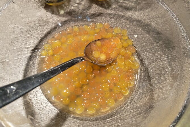 Taipei Fresh Market Tour and Colorful Bubble Tea Making - A Morning Start at Dongmen Market