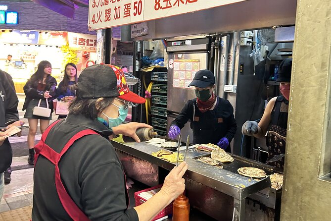 Taipei Hidden Eats, Market & Street Food Tour with 8+ Tastings - The secret dish and the final sweet course