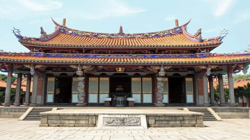 Taipei: Highlight Attractions Walking Tour - Guangzhou Street and the first 30 minutes